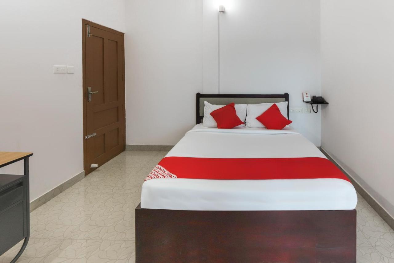Отель Oyo 49244 Green Castle Residency Nedumkandam Экстерьер фото